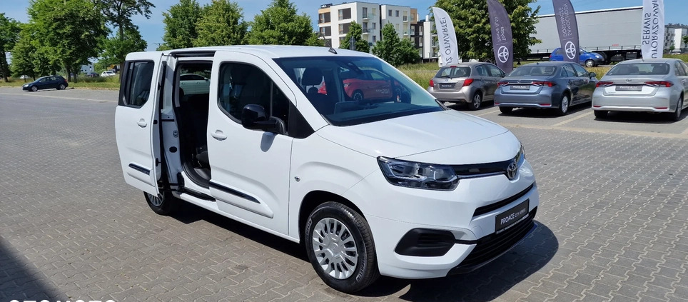 Toyota Proace City Verso cena 189000 przebieg: 5, rok produkcji 2023 z Przemyśl małe 211